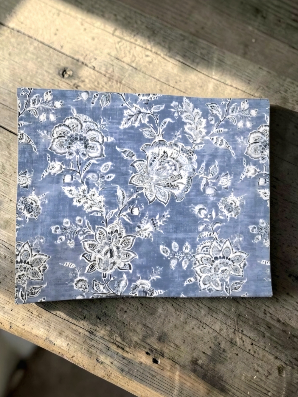 Tommy Bahama (1) Standard Size Pillow Sham Blue Floral Tropical Cotton 24"×30"